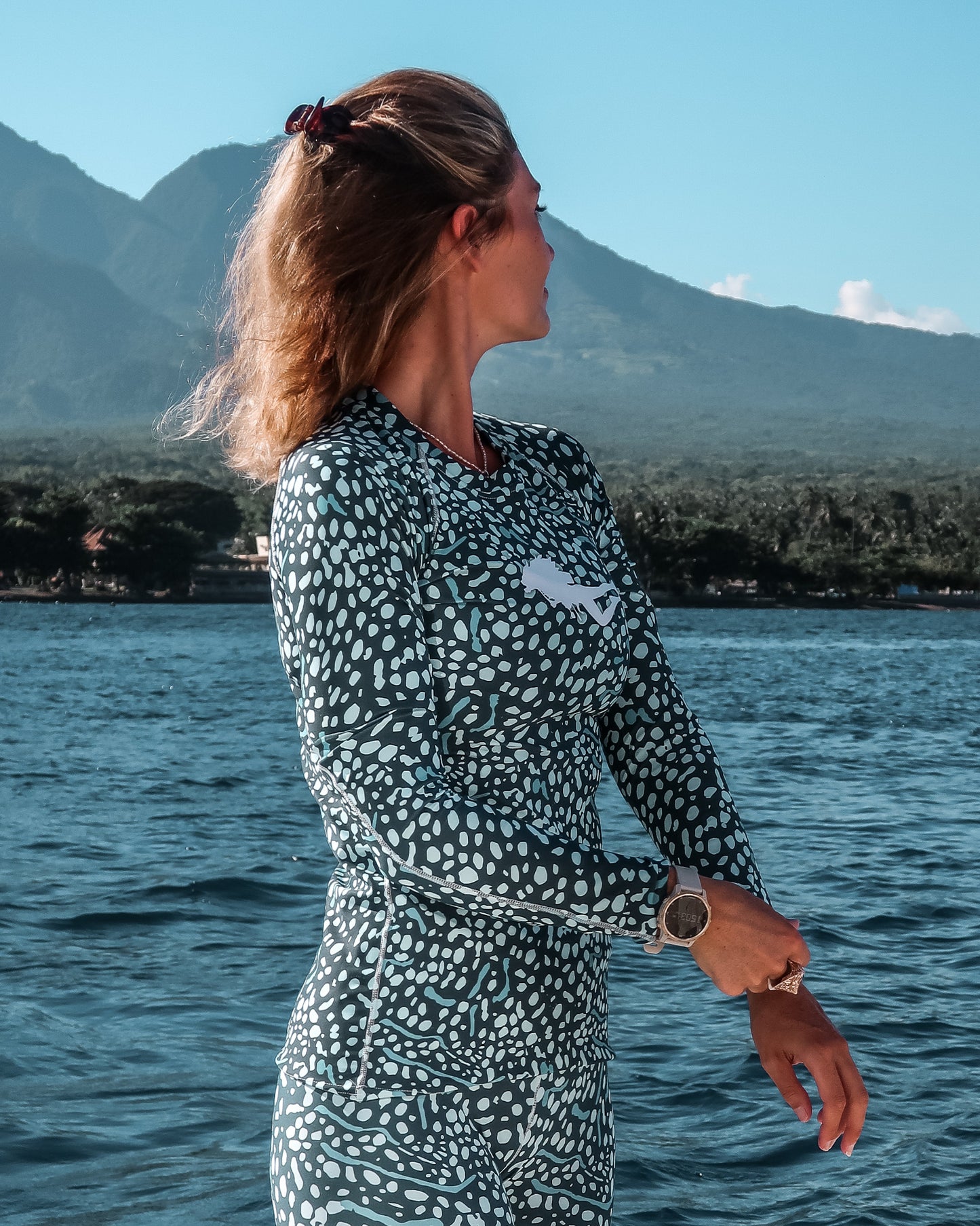 Whale Shark Girls that Scuba Rashie - Divewear Collection