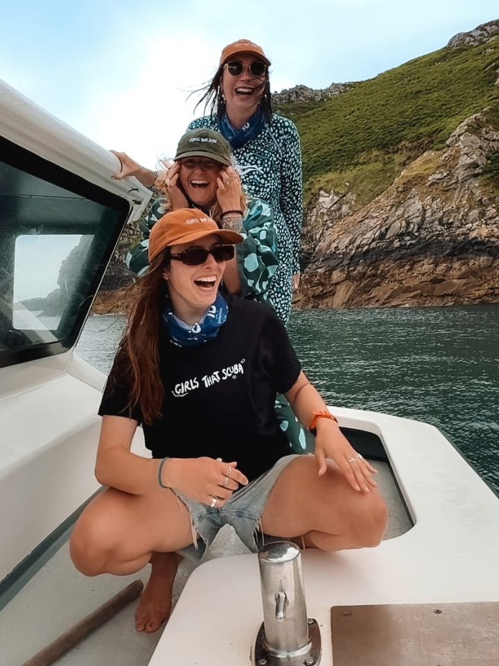 Girls that Scuba Hat