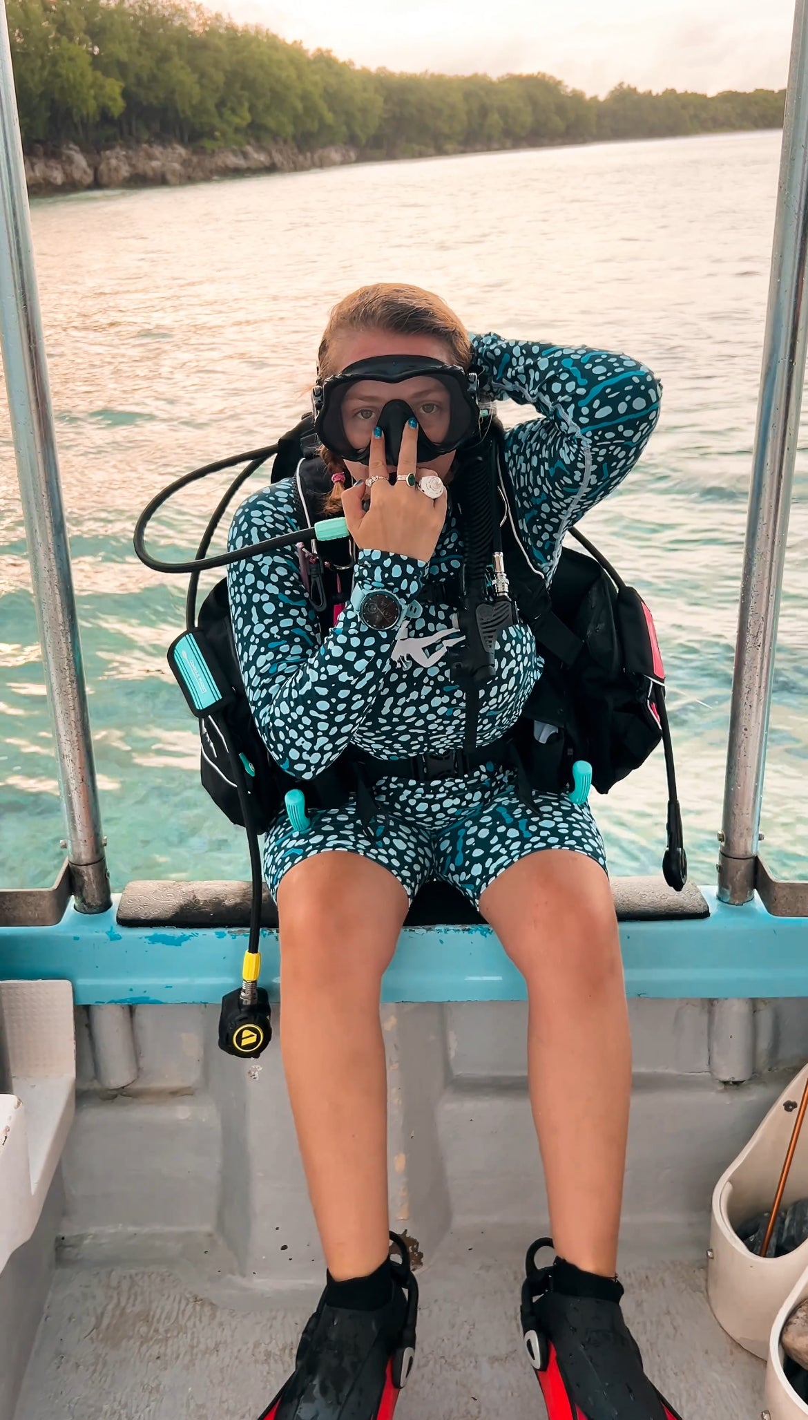 Whale Shark Dive Shorts - Divewear collection