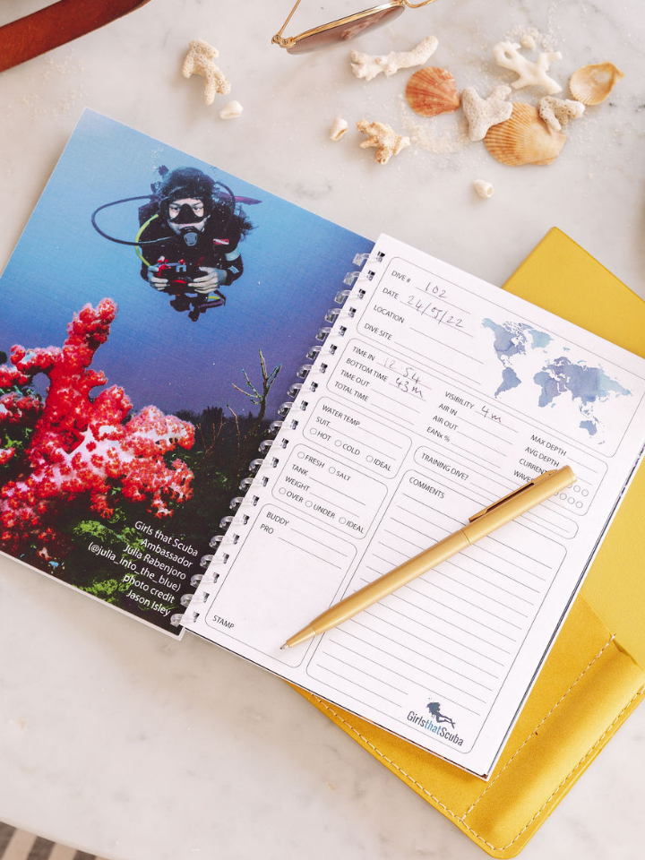 Dive Log Book - 50 dives